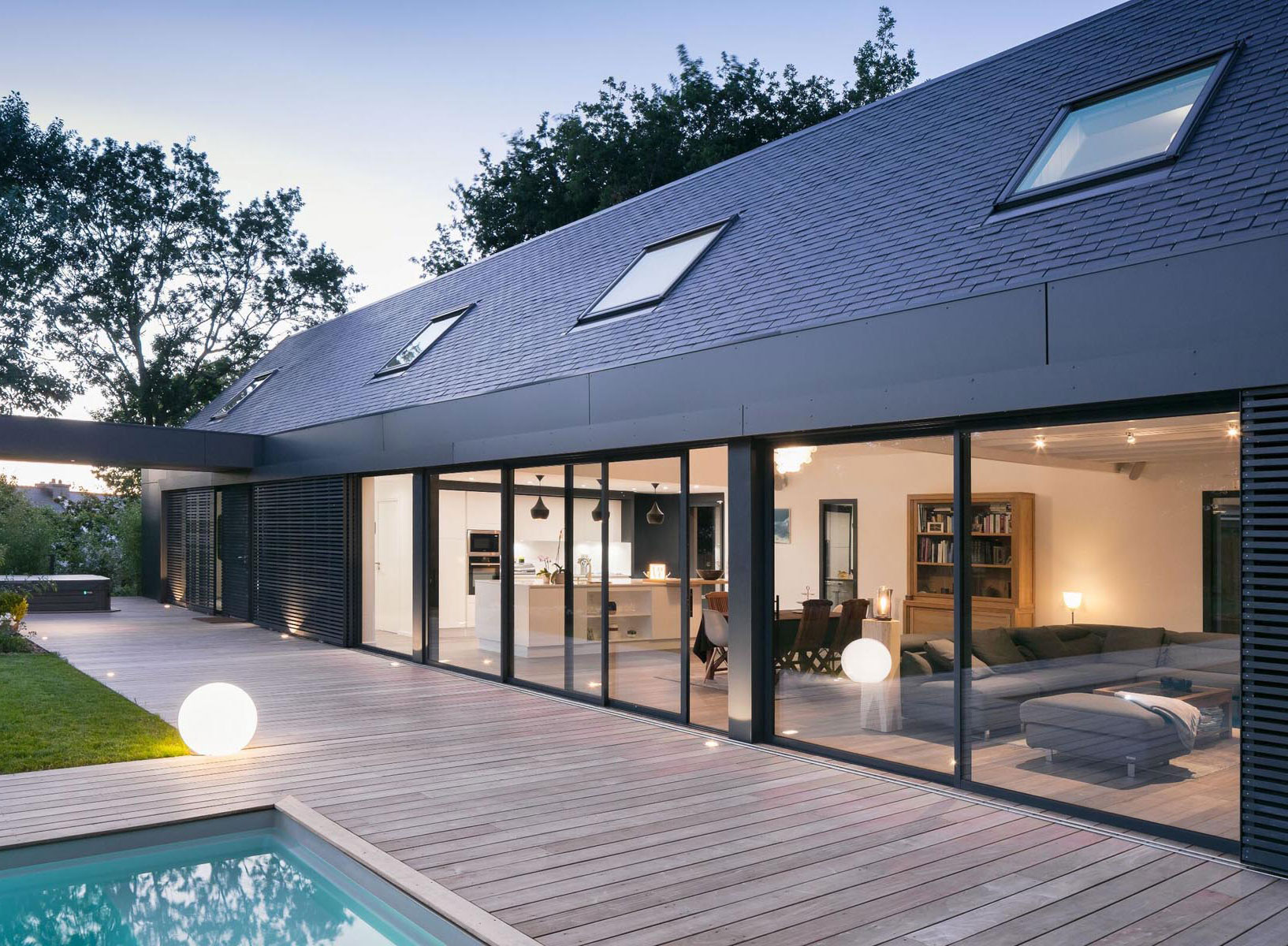 Сланцевая кровля в Бадене. Новости компании "Dafa"